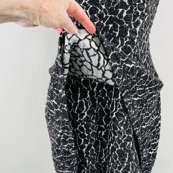 Cushnie et Ochs Black Wool Blend Jacquard Deep V Tiered A-Line Mini Dress 2 NWT - Picture 8 of 16